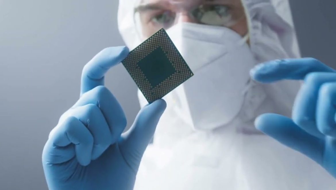 Scientists Have “Reversed Time” Inside A Quantum Computer | The Implications Are Huge…. 12-22-2022