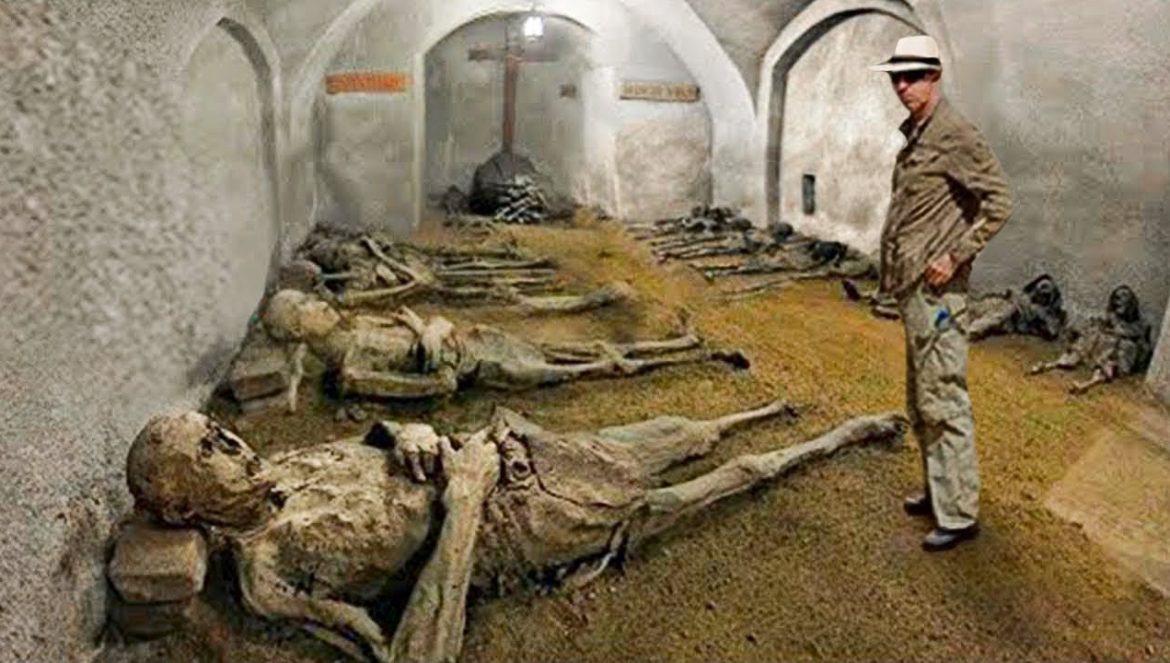 What They Discovered Inside a Cave Shocked the Whole World….03-21-2023